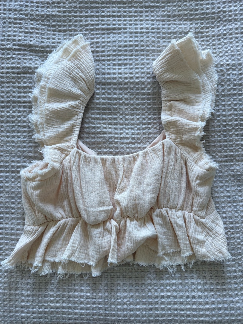 Free the Roses Cream Ruffle-Trim Crop Top - Picture 2 of 3